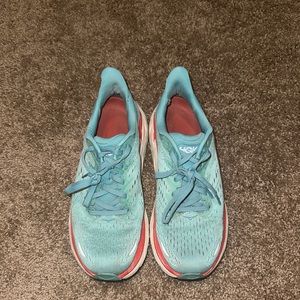 Hoka Clifton 8